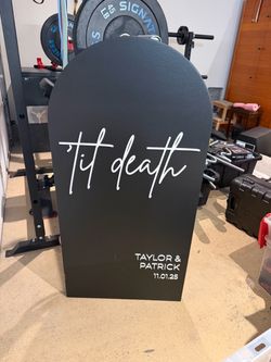 Free wedding decorations - ‘Til Death sign and lighting