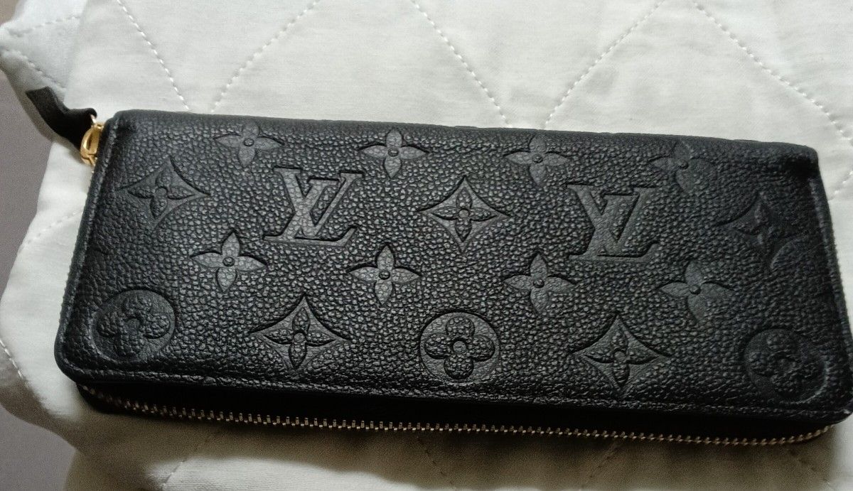 Louis Vuiton wallet