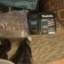Makita 40 AMP Only Charger 