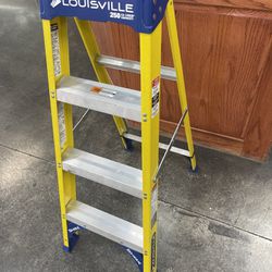 Louisville Ladder 4ft 