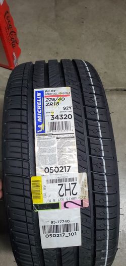 michelin pilot sport all season 4 / 1 Tire
