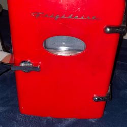 Mini Fridge 