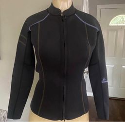 Women’s black Prana wetsuit top size large