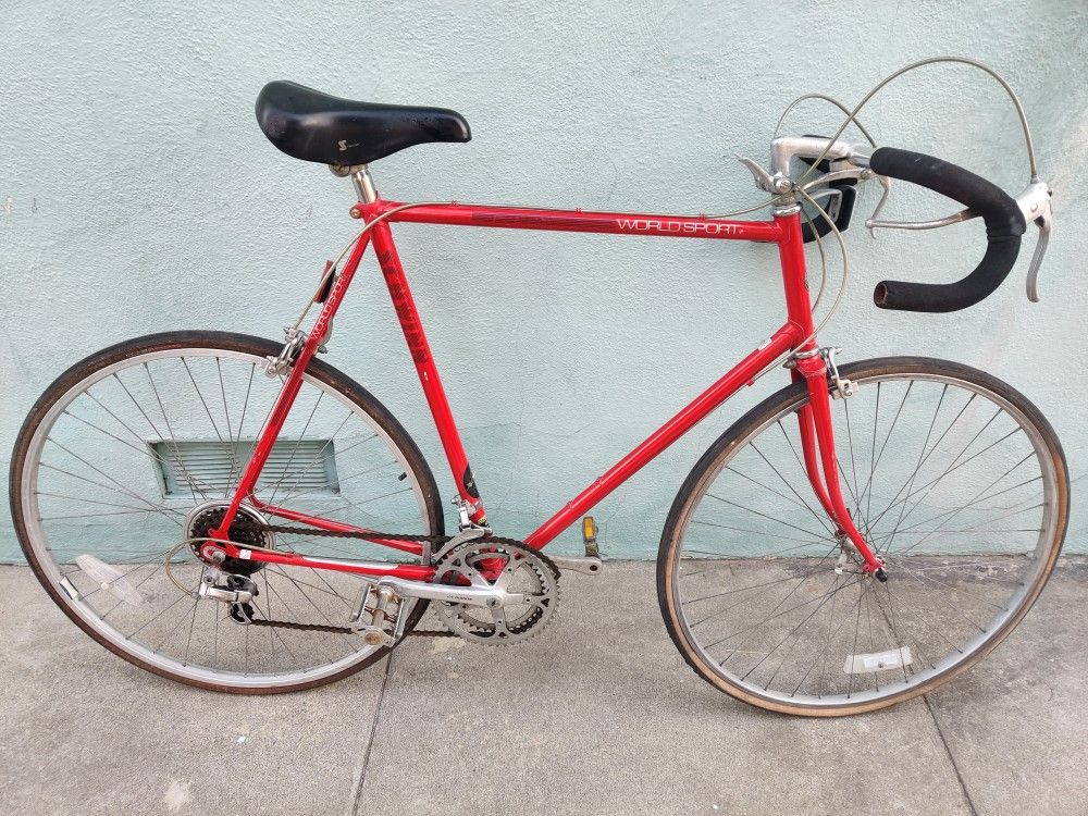 Schwinn World Sport Road Bike Vintage for Sale in Los Angeles CA