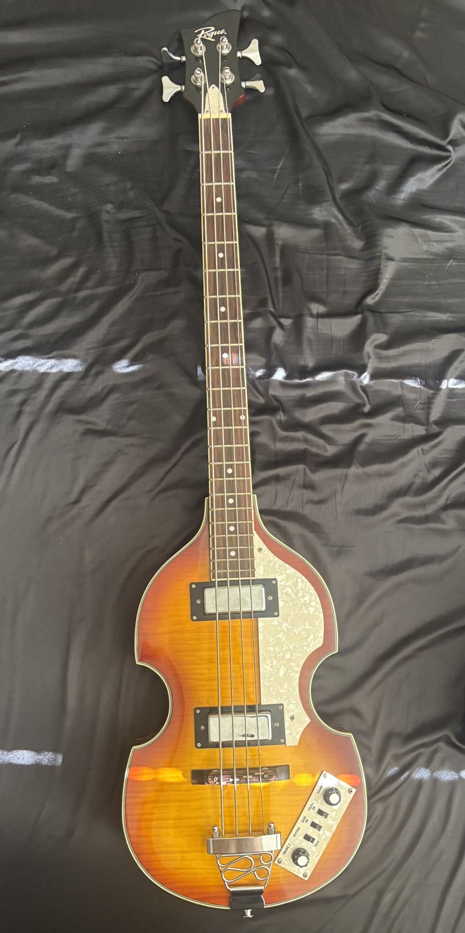 Rogue VB-100 Violin/Beatles Bass - Sunburst
