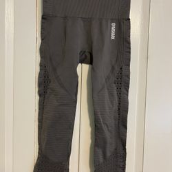 Gymshark Ladies Cropped Leggings - Size Small 