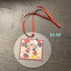 Christmas Ornaments/ Esferas Para Navidad 