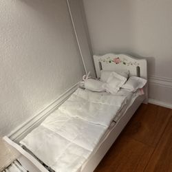 Doll Bed 