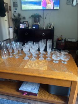 Dishes  set for sale