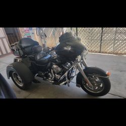 2009 HARLEY DAVIDSON ULTRA CLASSIC  TRIKE