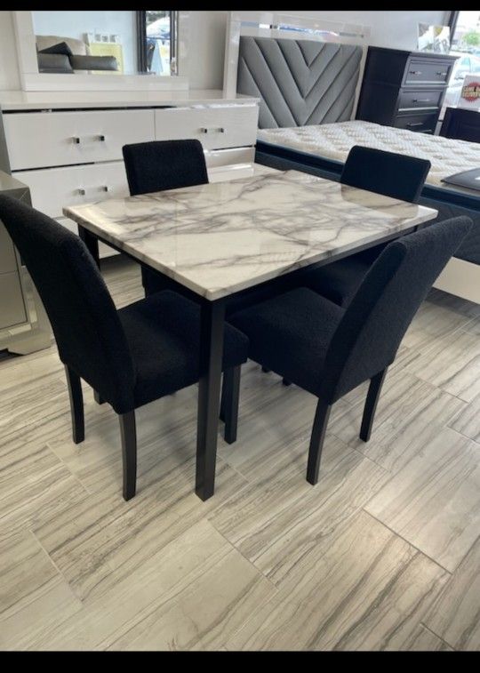 *Weekend Special!!!*---Charming Tedd Black Dining Table Sets W/4 Chairs---Now $399!!!---Delivery And FinancingðŸ¤