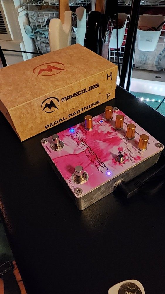 Maneco Labs - Mesmeriser Shoegaze Reverb Pedal
