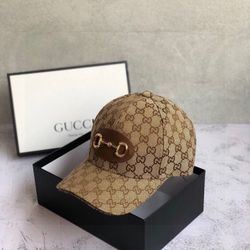 Original GG canvas baseball hat with  HorseBit - A Must Have 