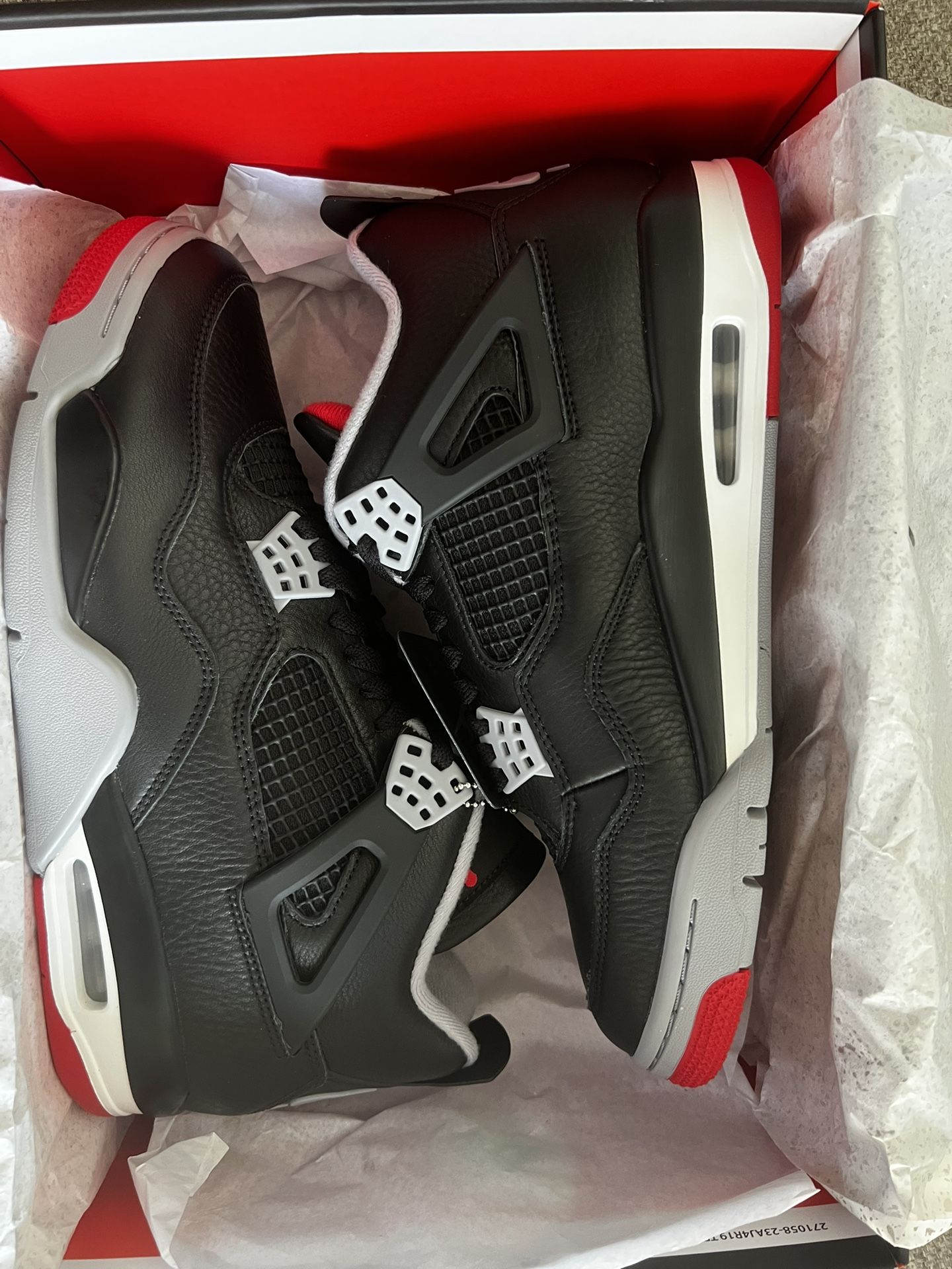Jordan 4 Bred Reimagined Size 10.5