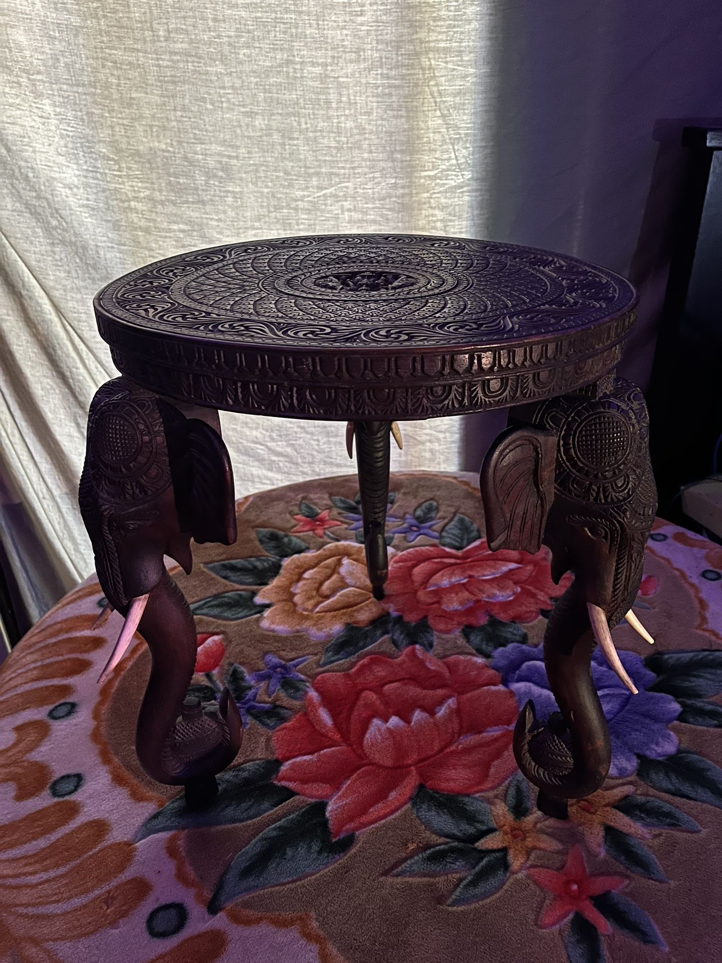 Antique Anglo-Indian elephant table