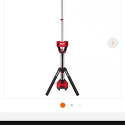 Milwaukee M18 18-Volt Lithium-Ion Cordless 6,000 Lumens Rocket Dual Power Tower Light with Charger (Tool-Only)
