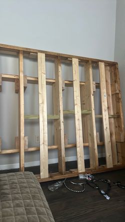 Queen floating bedframe