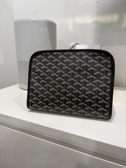 toiletry bag
