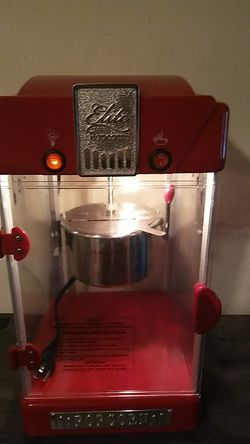 Popcorn maker