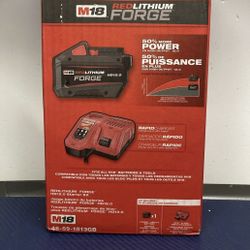 New Milwaukee M18 REDLITHIUM FORGE HD12.0 12Ah Li-Ion Battery 18V Red 48-59-1813GB