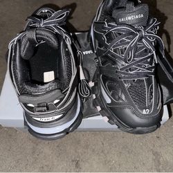 balenciaga track leds