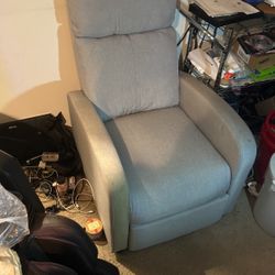 CorLiving Lynwood Recliner