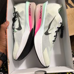 Nike Vaporfly Next % 4 Size 9 For Men