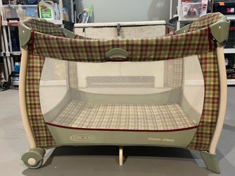 Graco Pack 'n Play Portable Playard