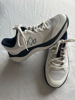Diadem men’s pickleball shoes size 7