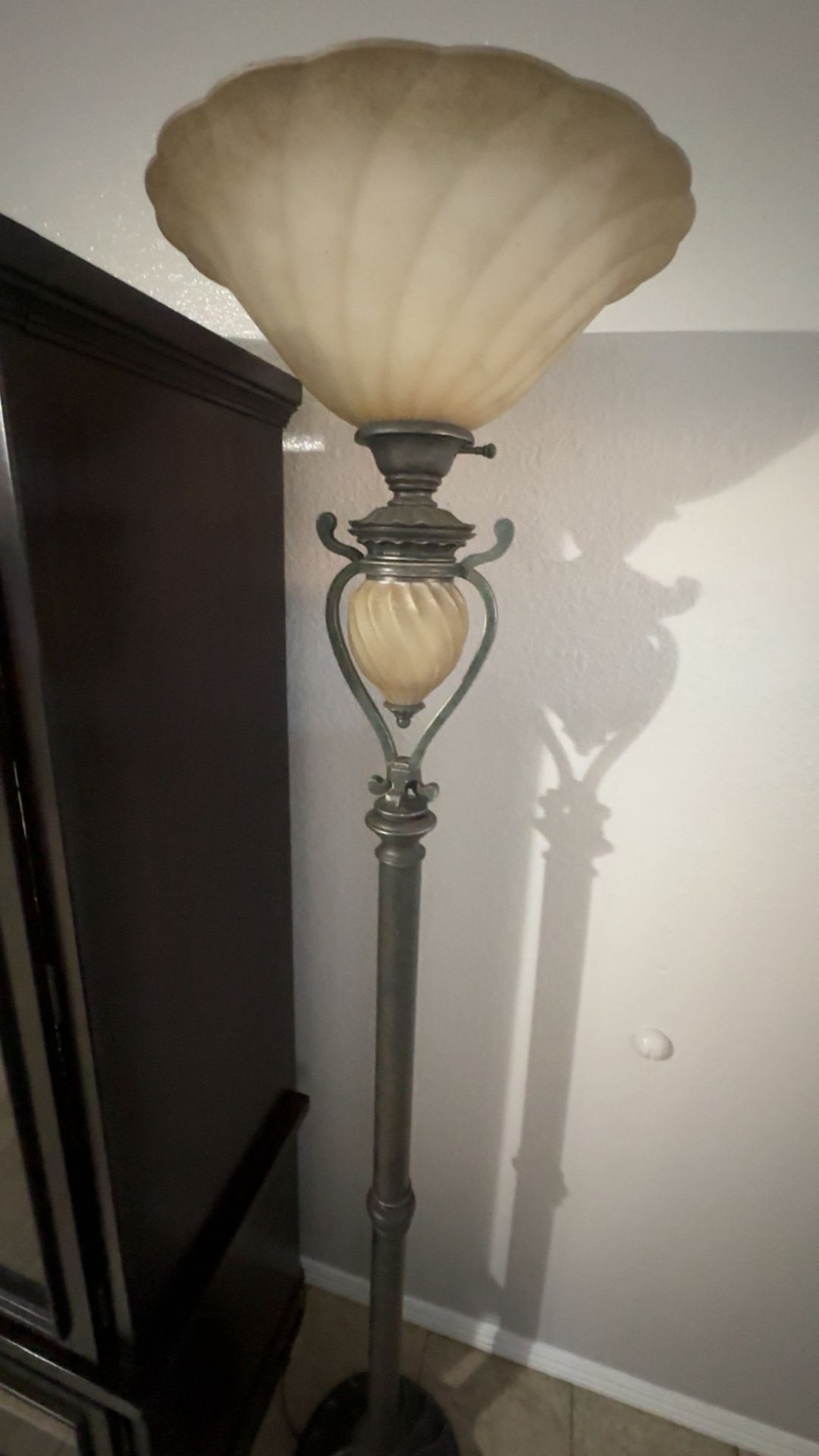 Antique Style Lamp Stand