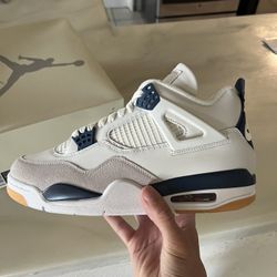 Jordan 4 Retro Sb Navy size 10