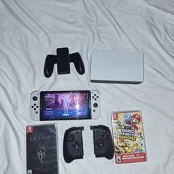 
🎮 Nintendo Switch OLED Bundle – Wireless Controllers + Games + Amiibo Coins 🎮