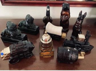 Avon Vintage collectable Cologne Aftershave Bottles lot of 10 boat capital etc