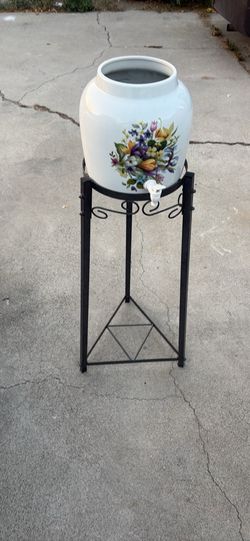 Ceramic 5 gallon water dispenser with metal stand