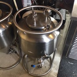 15 Gallon Stainless Steel Conical Uni Fermenting Tank