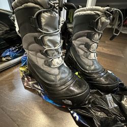 Boy Winter Boots , The North Face 