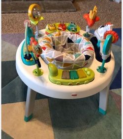 Baby fisher price 3-1 sit to stand