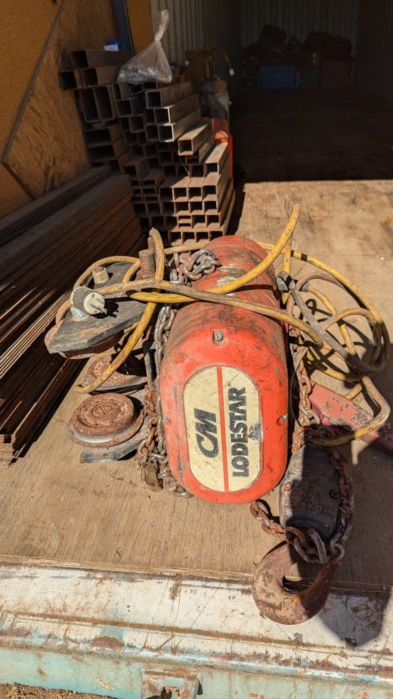Loadstar Electric Hoist
