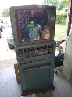 1945 Stoner Mfg Candy Machine
