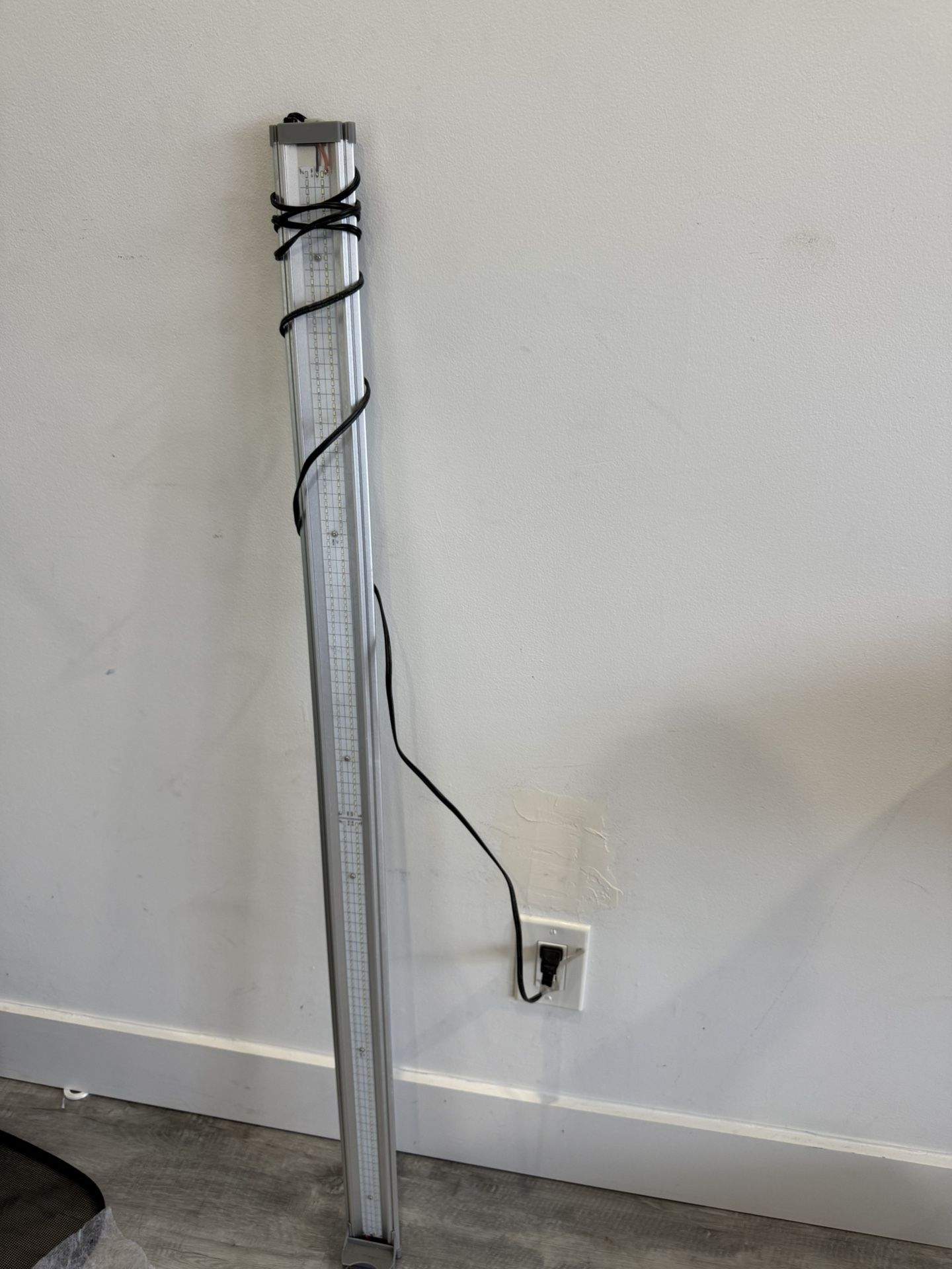 Aquatop aquarium Light. 4’