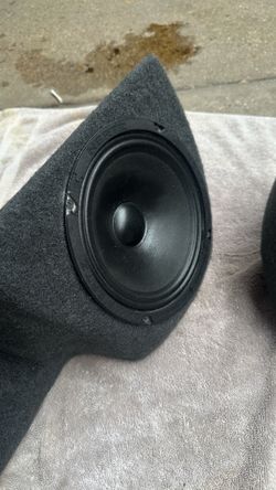 8” HERTZ MIDRANGE SPEAKERS IN STEALTH BOX