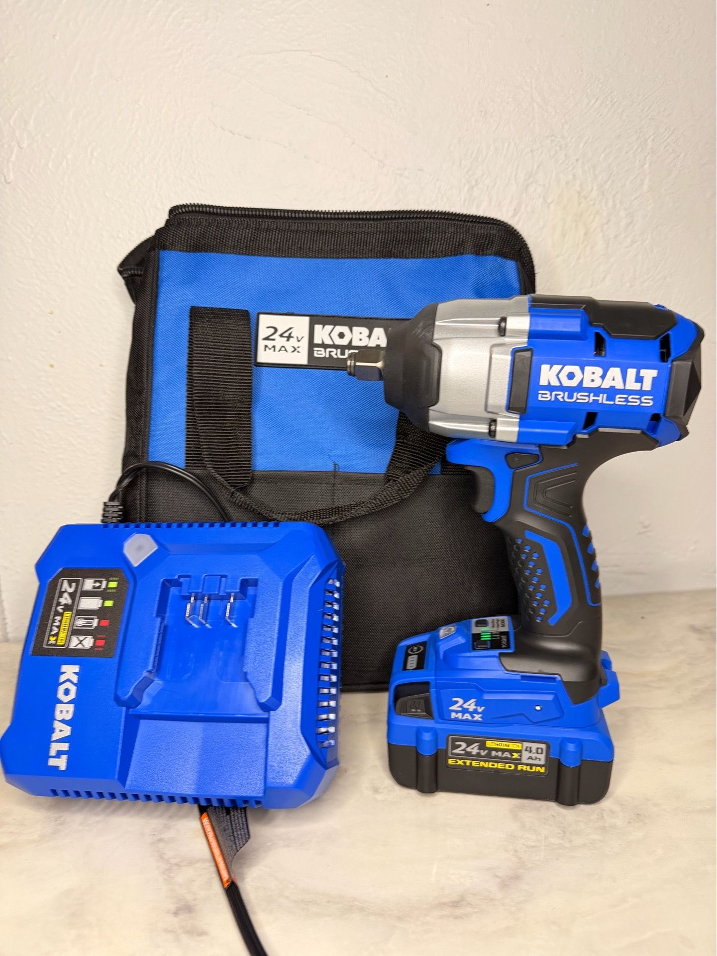 Kobalt impact wrench 1/2 charger and battery 4ah