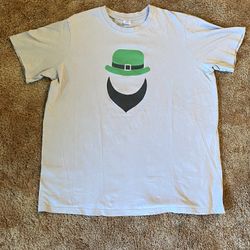 USED ST. PATRICKS DAY T-SHIRT