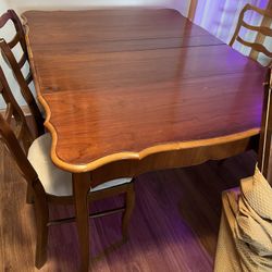 Antique Extensole Expandable Dining Table With Pad