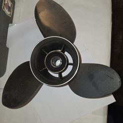 ⚙️ PowerTech Stainless Steel Propeller 13 1/4 x 21 – YM200BTCS21P – Used ⚙️