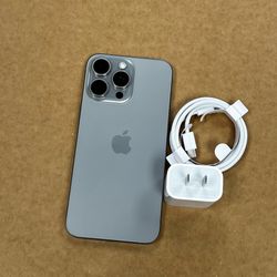 iPhone 15 Pro Max 256GB unlocked