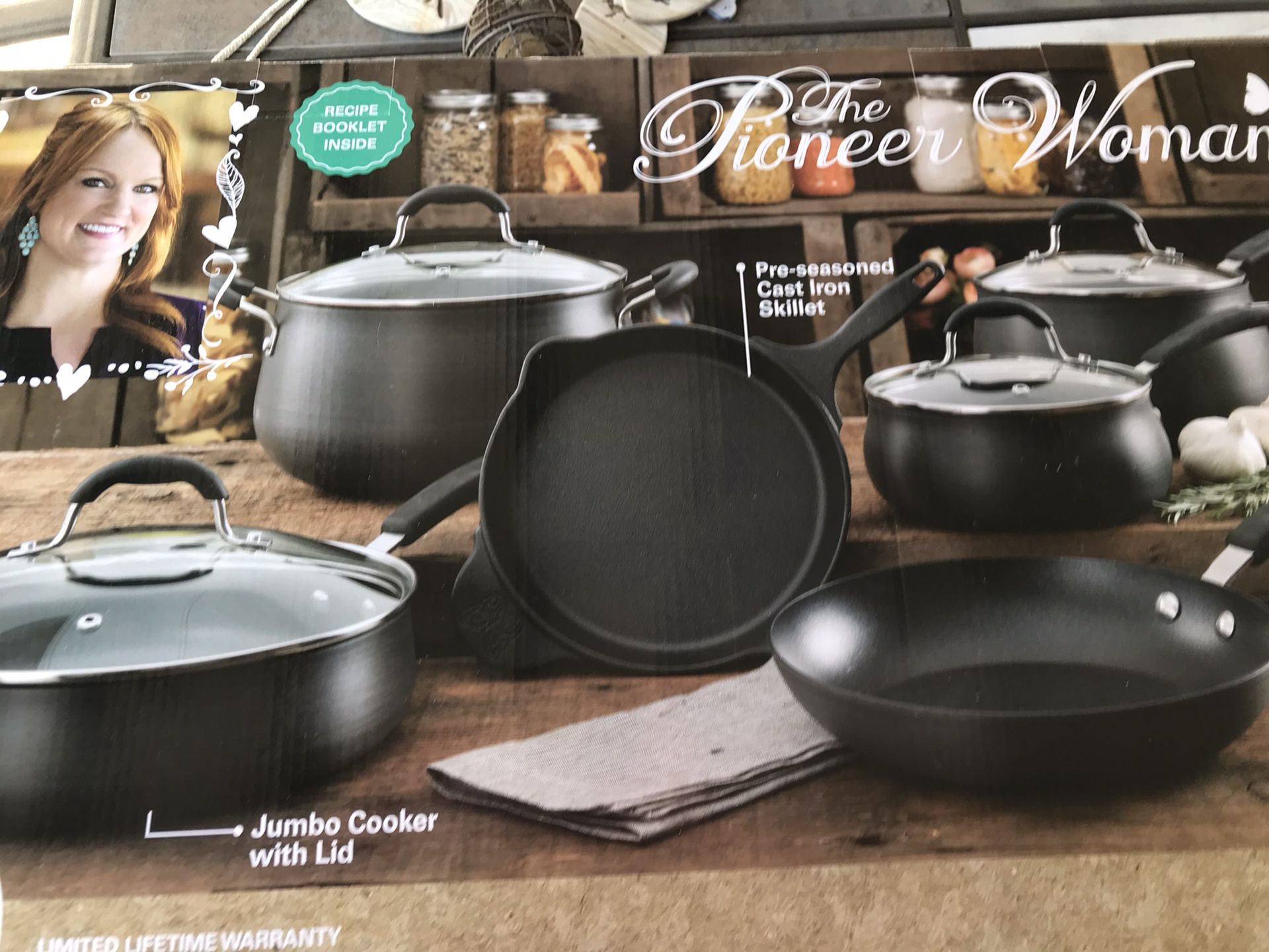 The Pioneer Woman 10-Piece Classic Belly Mint Cookware Set With Cast Iron  Skillet for Sale in Sacramento, CA - OfferUp