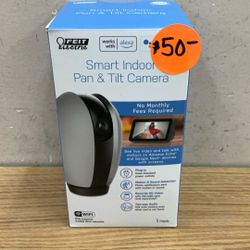 FEIT ELECTRIC SMART INDOOR PAN & TILT CAMERA (PLUG-IN).
