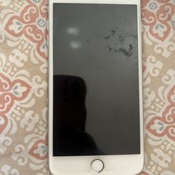 iPhone XR Selling For Parts 