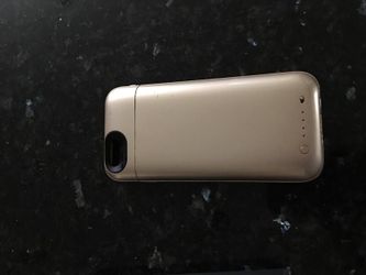 iPhone 6/6s gold mophie case!